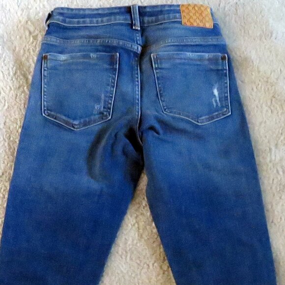 Zara 1975 Denim Sz 4 Denim Skinny Jeans Medium Blue Wash Subtle Distressed Look - Picture 5 of 16